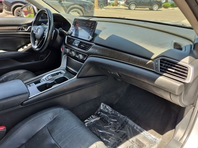 Used 2018 Honda Accord Touring image 28