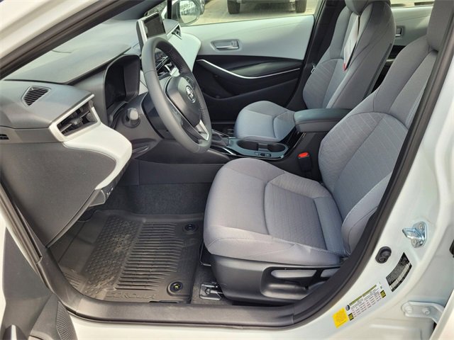 Used 2025 Toyota Corolla SE image 12