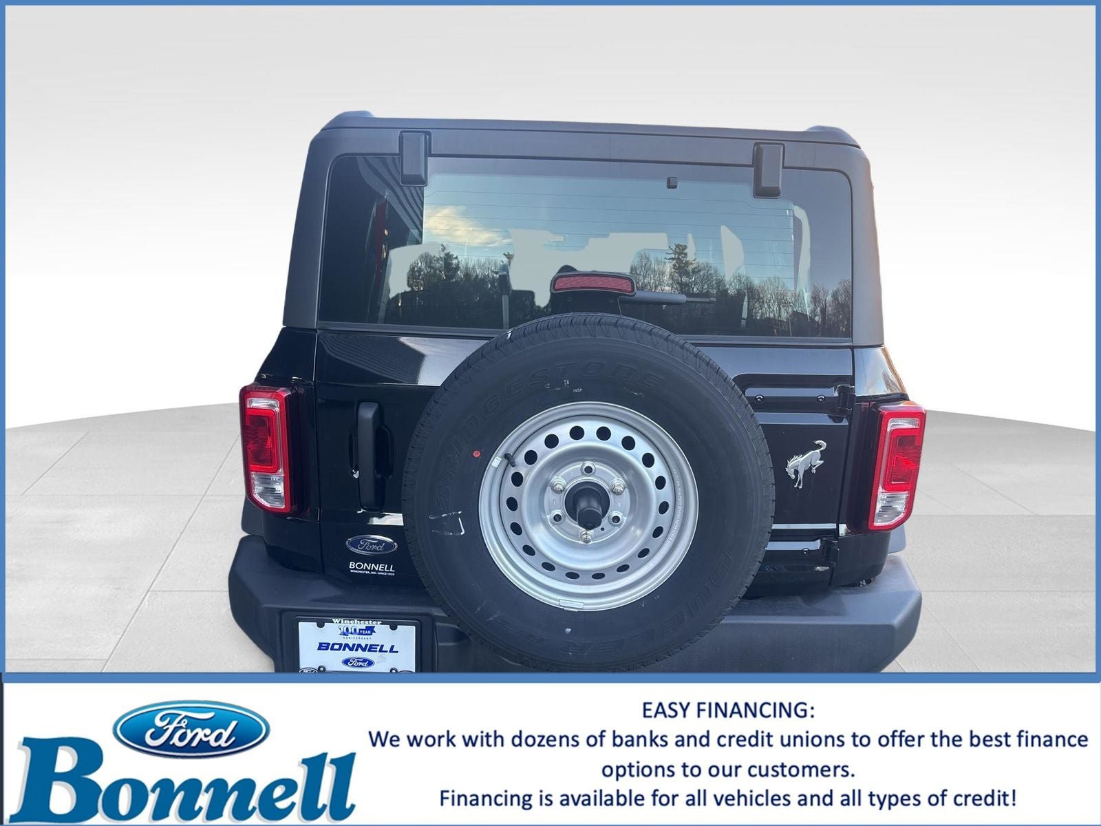 New 2025 Ford Bronco 4-Door image 4