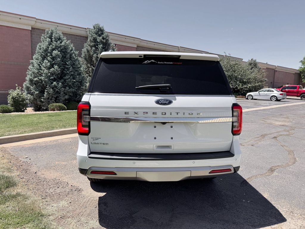 Used 2022 Ford Expedition Limited AWD/4WD image 7
