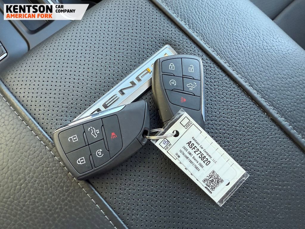 Used 2025 GMC Sierra 3500 Denali image 38