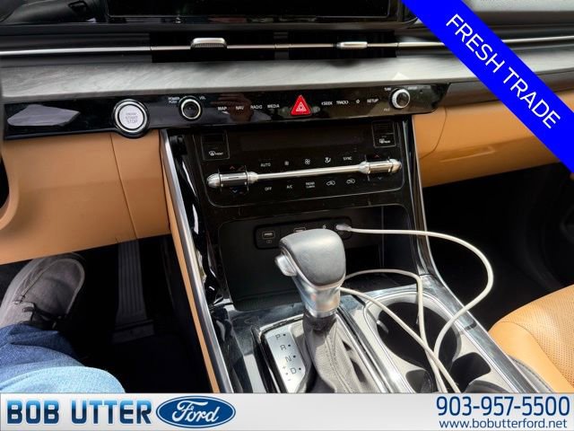 Used 2023 Kia Carnival EX image 5
