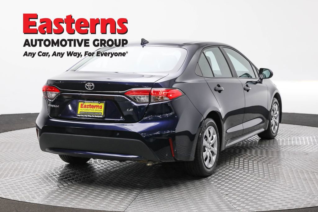 Used 2022 Toyota Corolla LE image 5