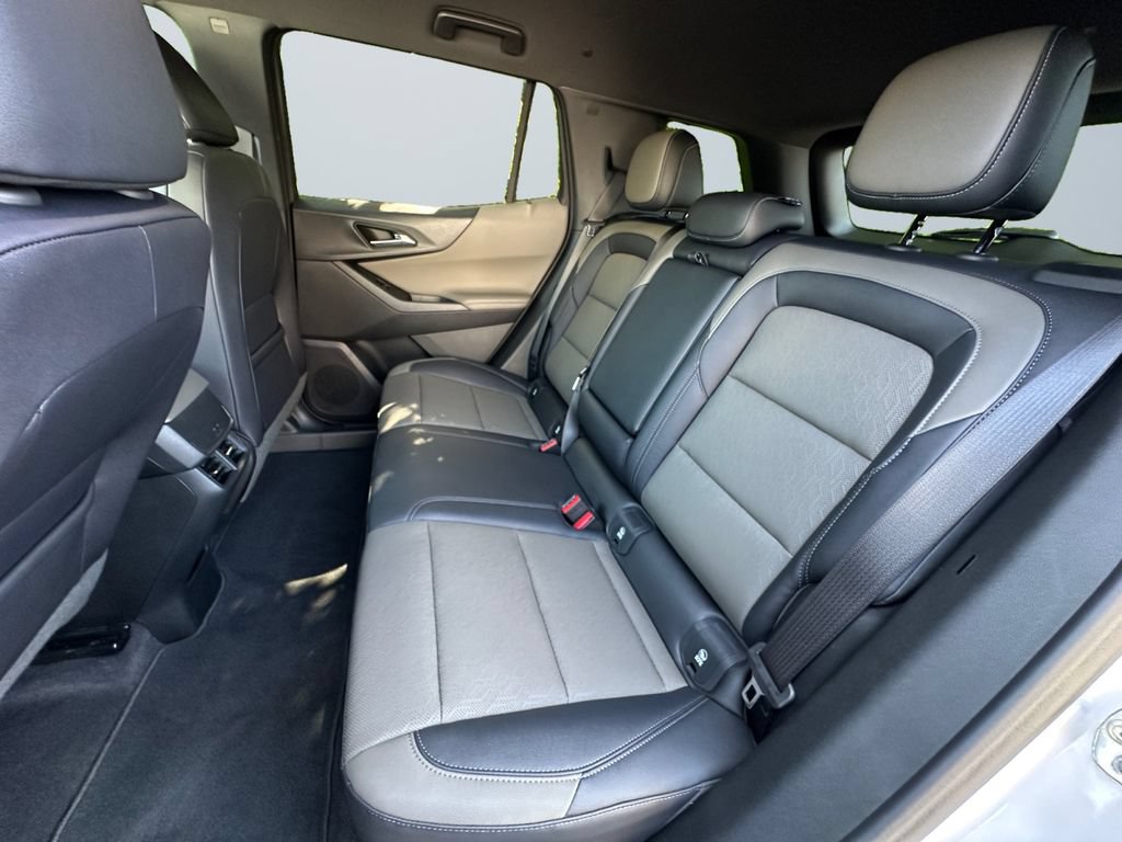 Used 2026 Chevrolet Equinox LT w/ Convenience Package II AWD/4WD image 13