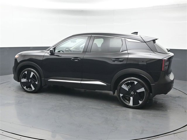 Used 2025 Nissan Kicks SR image 3