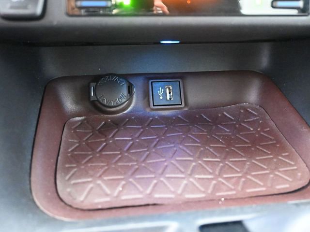 Used 2023 Toyota RAV4 Limited image 9