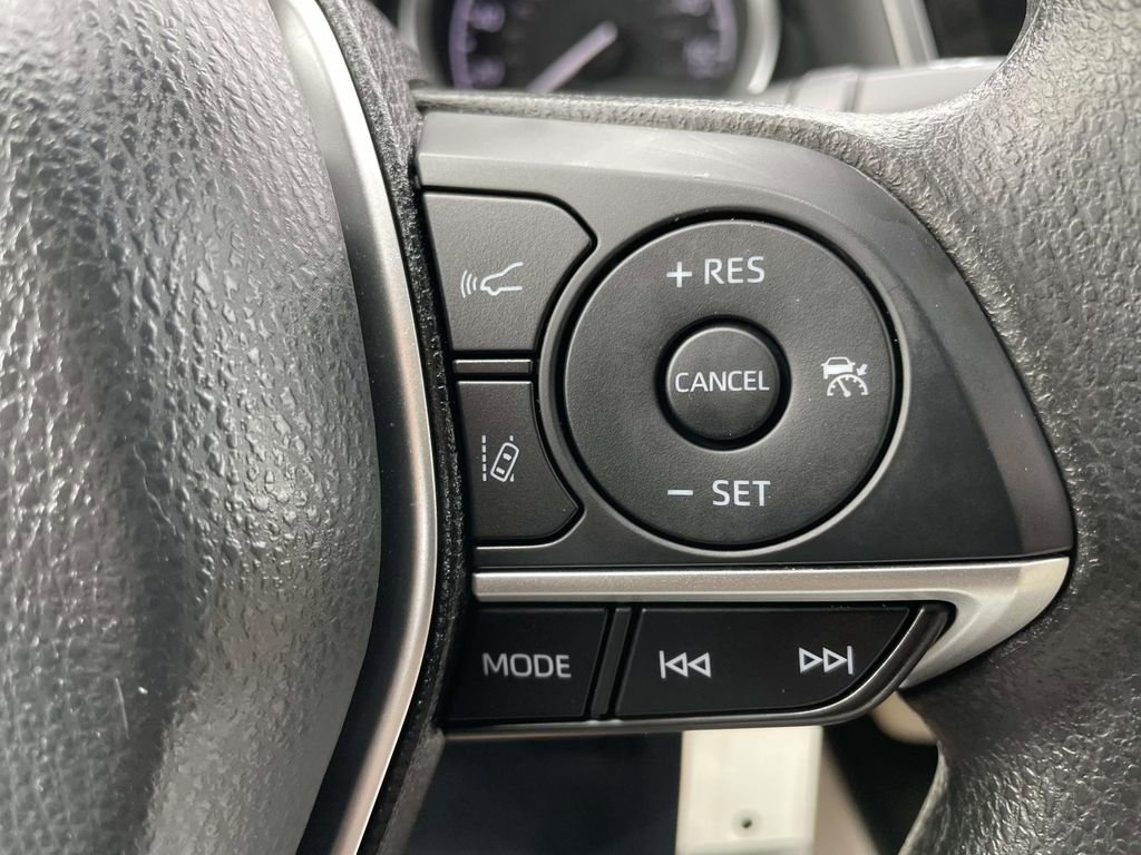 Used 2024 Toyota Camry LE image 33