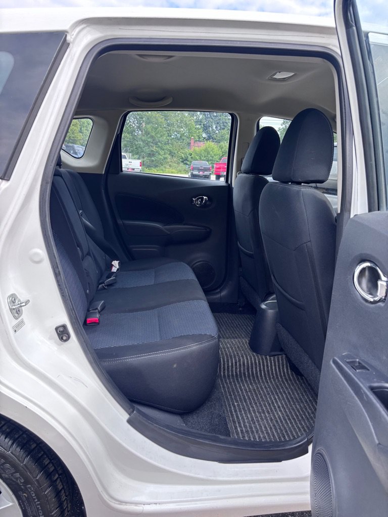 Used 2015 Nissan Versa Note FWD image 12