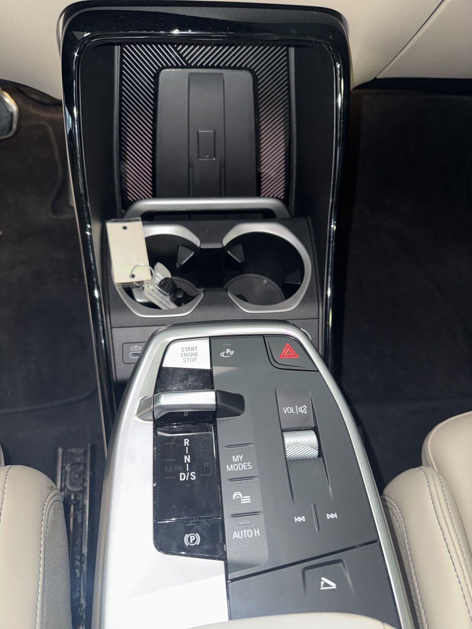 Used 2025 BMW X1 xDrive28i image 11