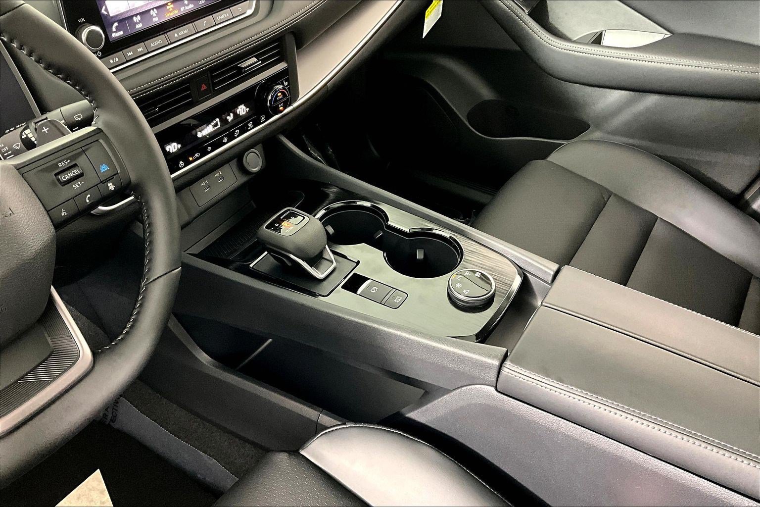 New 2026 Nissan Rogue Dark Armor AWD/4WD image 12