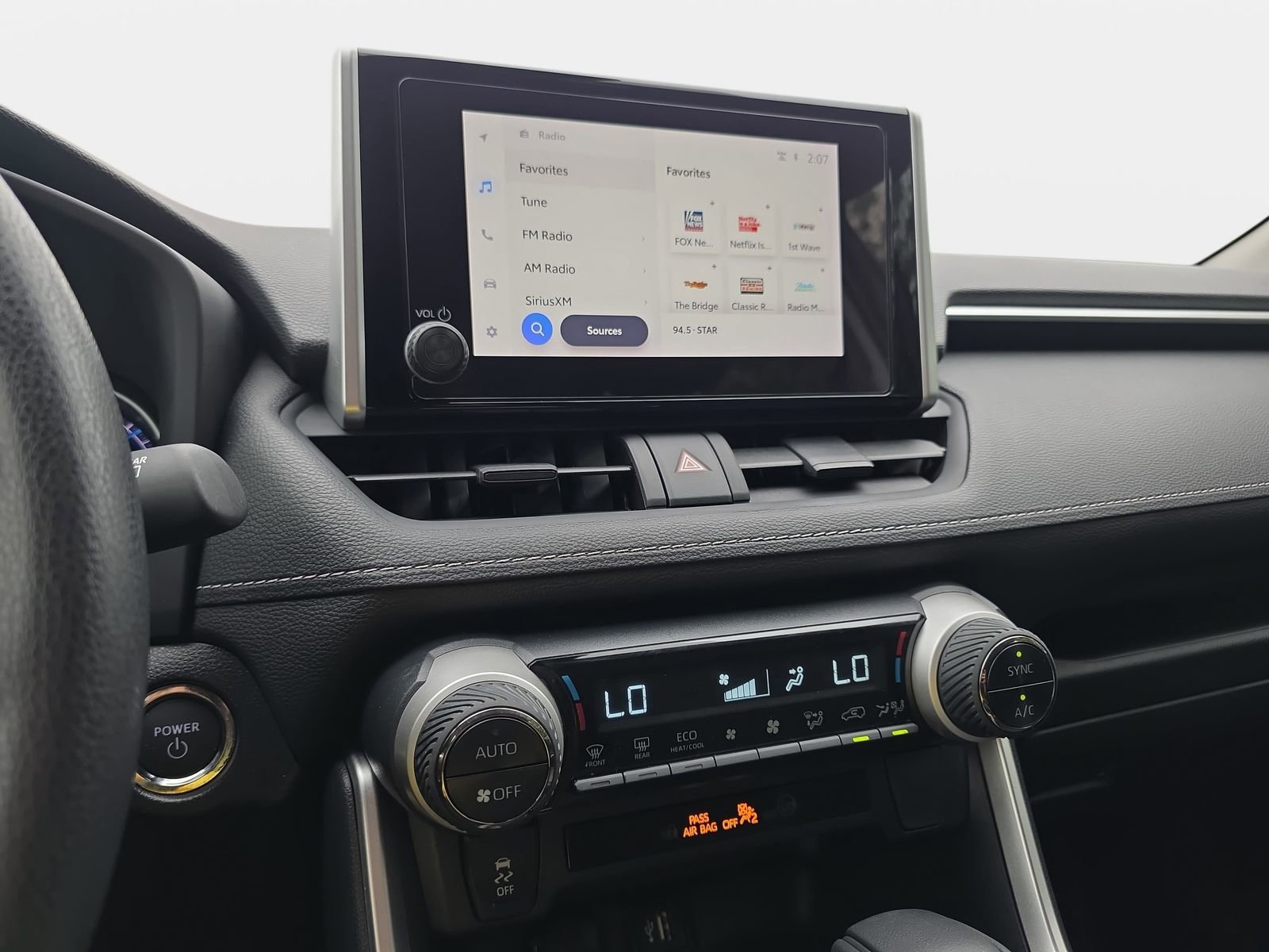 Used 2024 Toyota RAV4 XLE AWD/4WD image 19