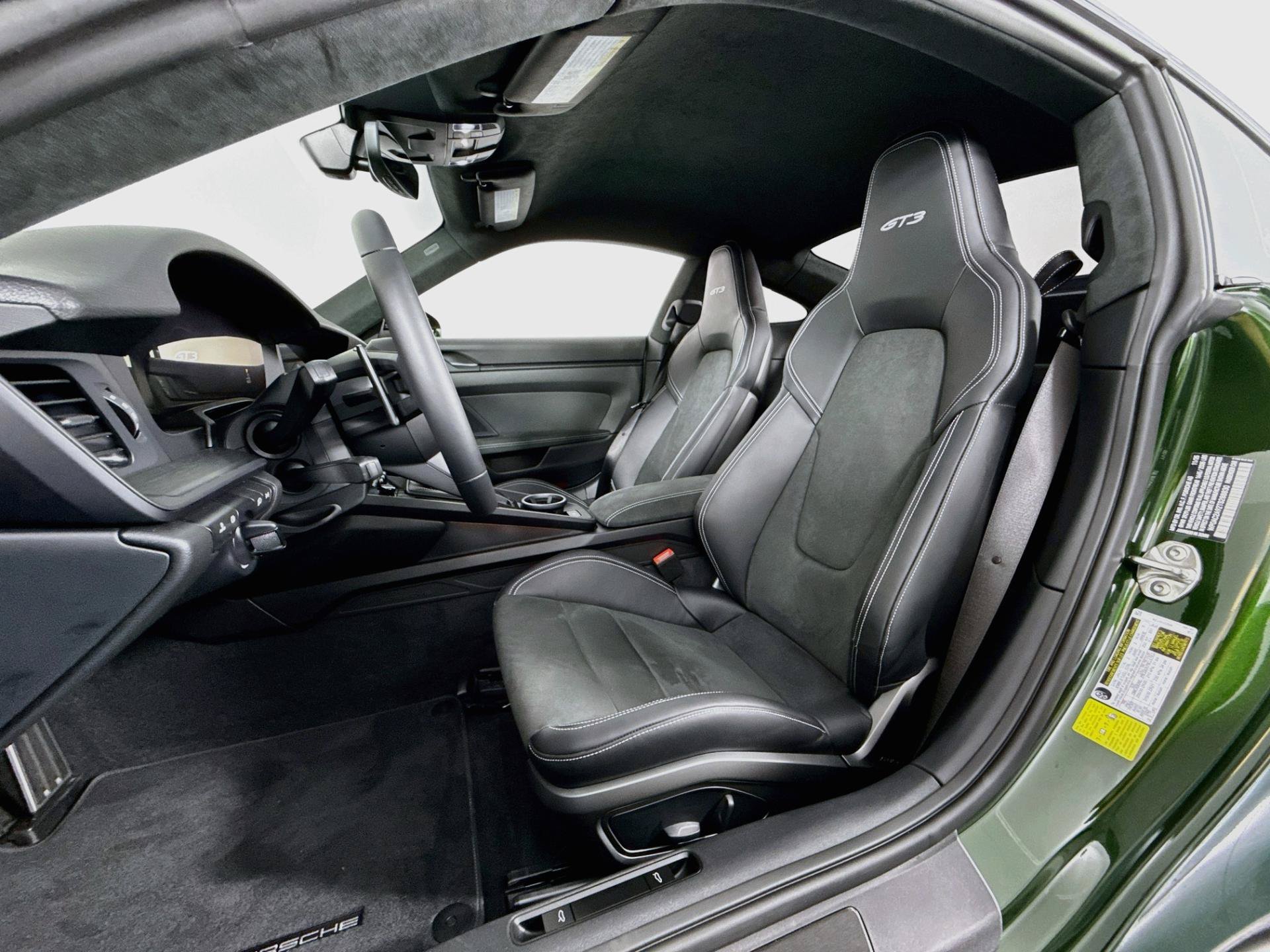 Used 2026 Porsche 911 GT3 RWD image 15