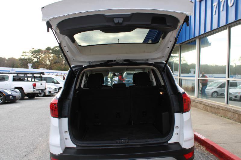 Used 2019 Ford Escape SE FWD image 15