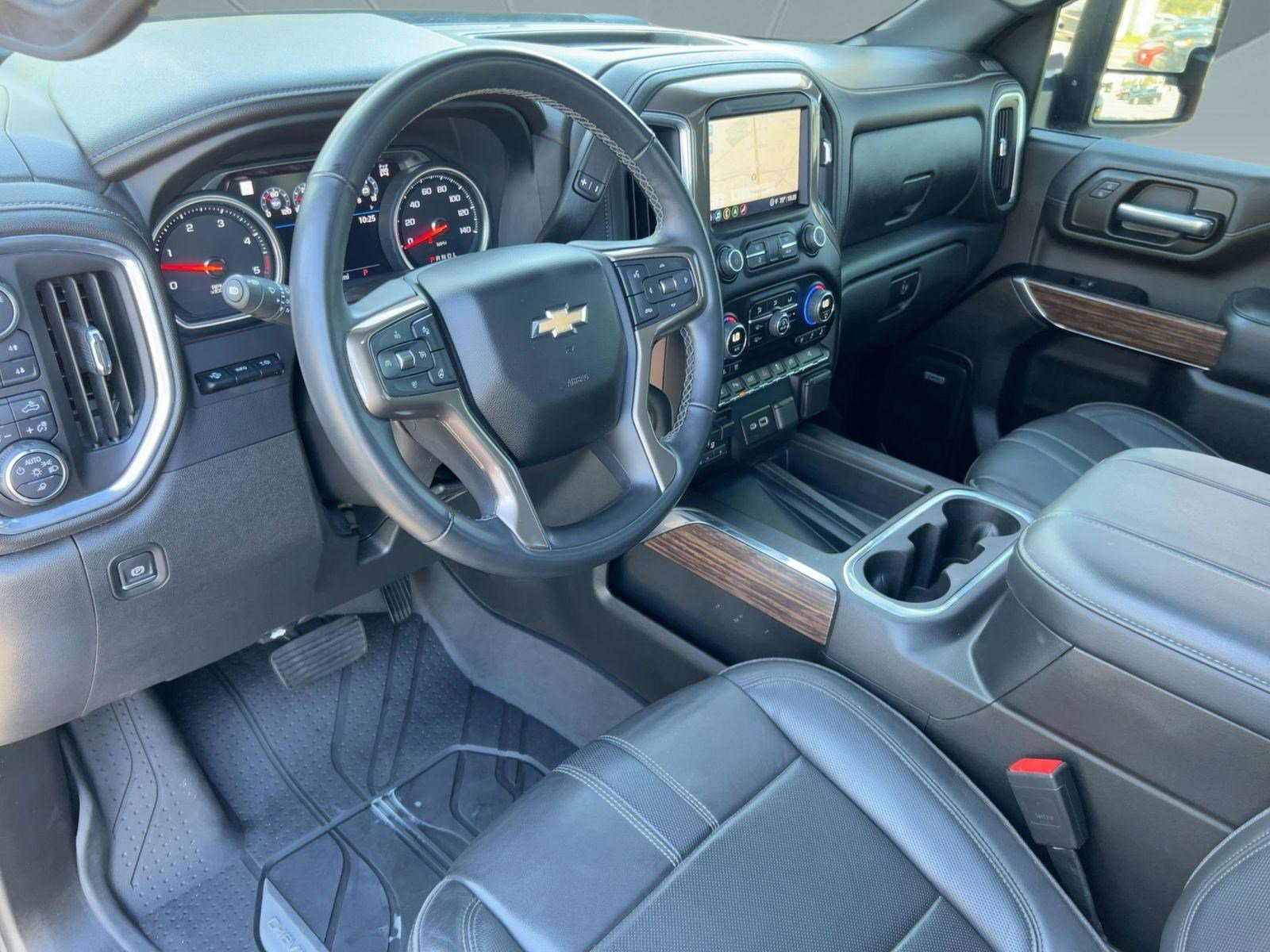 Used 2023 Chevrolet Silverado 3500 High Country image 4