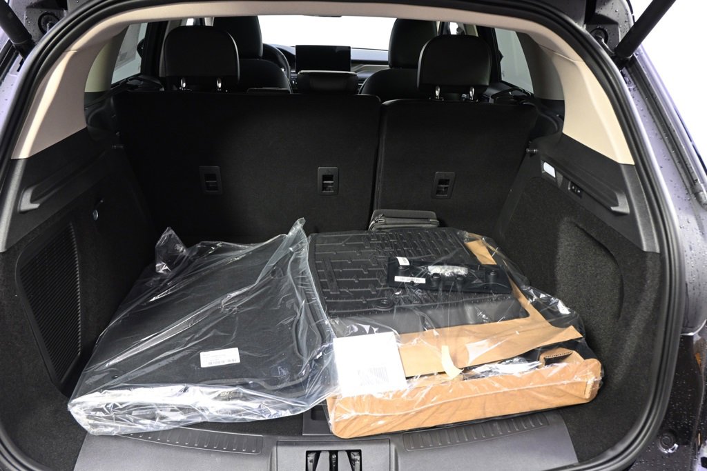 New 2026 Lincoln Corsair Reserve w/ Jet Appearance Package image 19