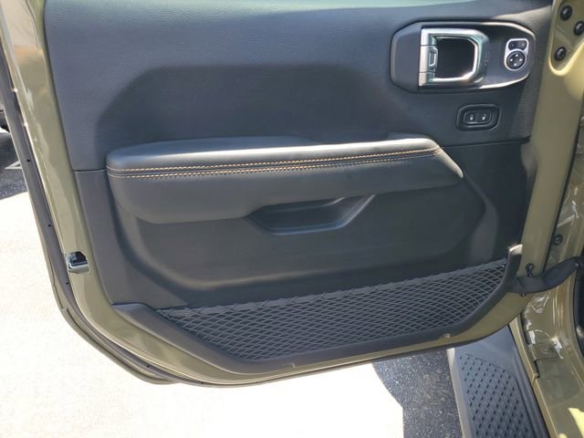 Used 2025 Jeep Gladiator Sport AWD/4WD image 8