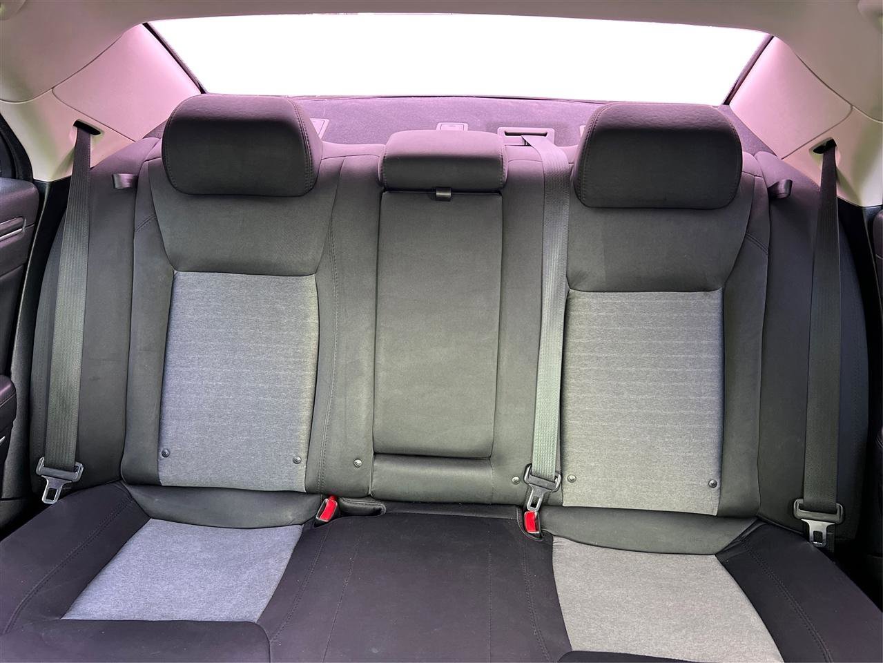 Used 2018 Chrysler 300 Touring RWD image 23