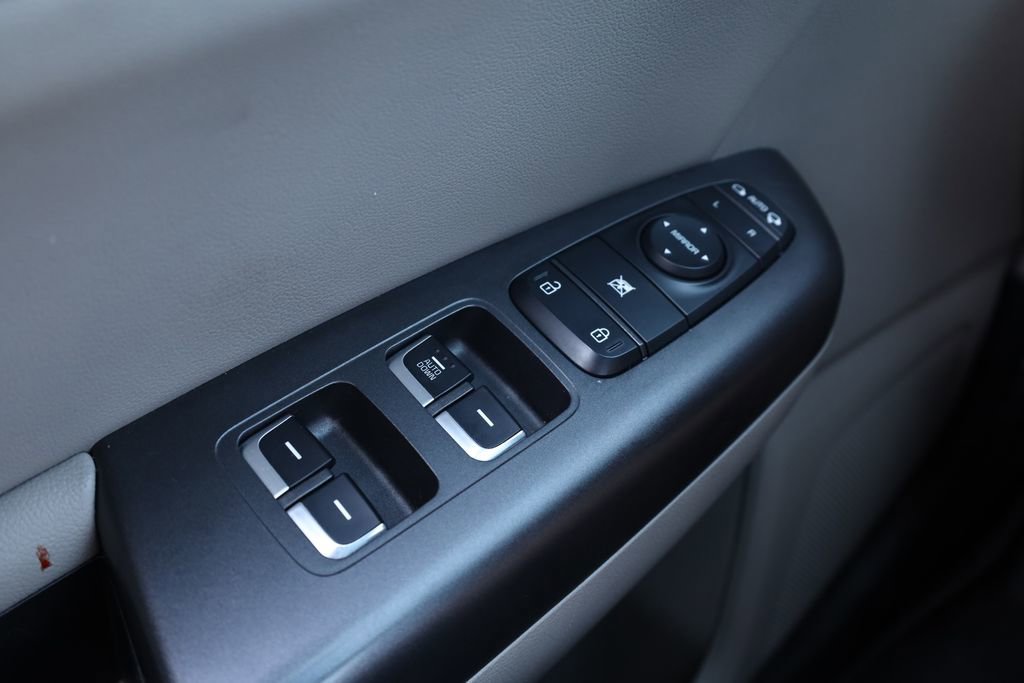 Used 2022 Kia Sportage Nightfall Edition AWD/4WD image 19