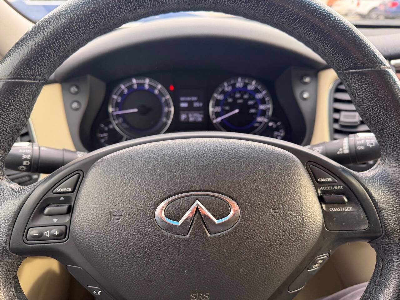 Used 2017 INFINITI QX50 Journey w/ Premium Package image 22