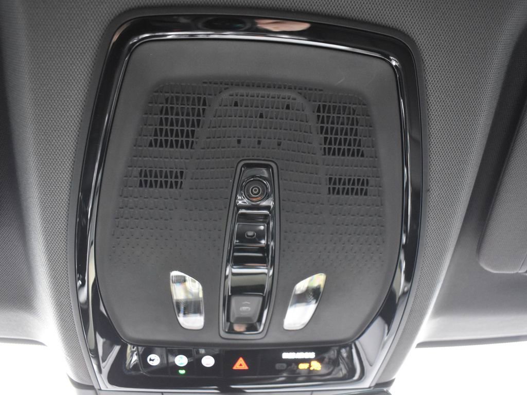 New 2026 Cadillac Optiq Sport 2 w/ LPO, Floor Liner Package image 24