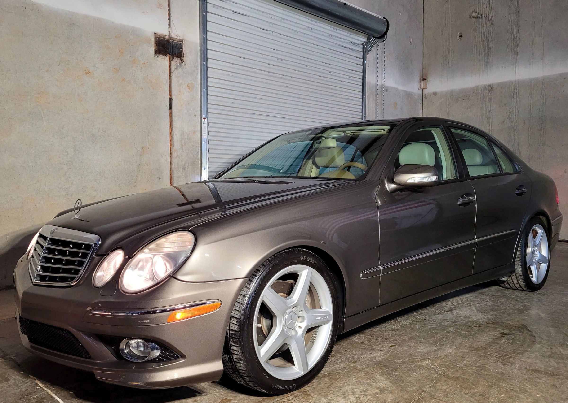 Used 2009 Mercedes-Benz E 350 Sedan image 5