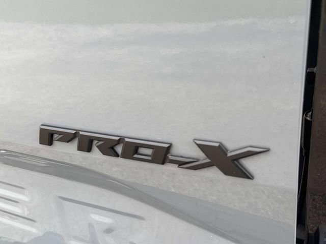 Used 2024 Nissan Frontier Pro-X image 7
