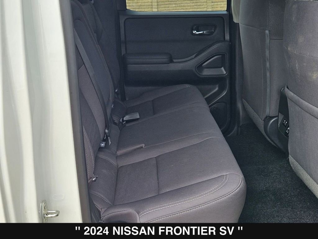 Used 2024 Nissan Frontier SV w/ SV Convenience Package RWD image 28