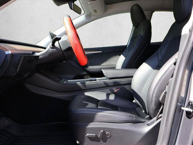 Used 2023 Tesla Model Y Long Range AWD/4WD image 21