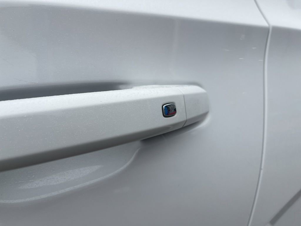 Used 2021 GMC Yukon AT4 w/ AT4 Premium Plus Package image 13