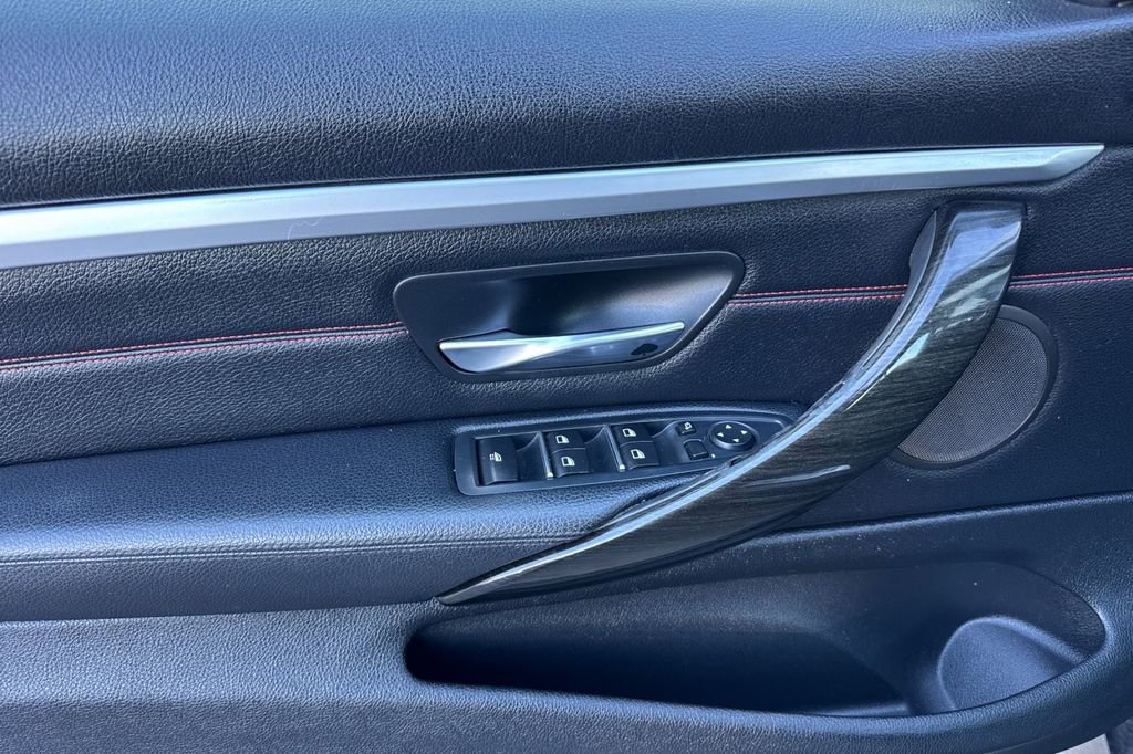 Used 2018 BMW 430i Convertible RWD image 10