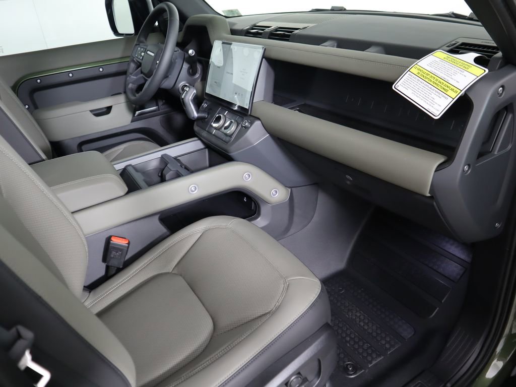 New 2026 Land Rover Defender 110 S image 18