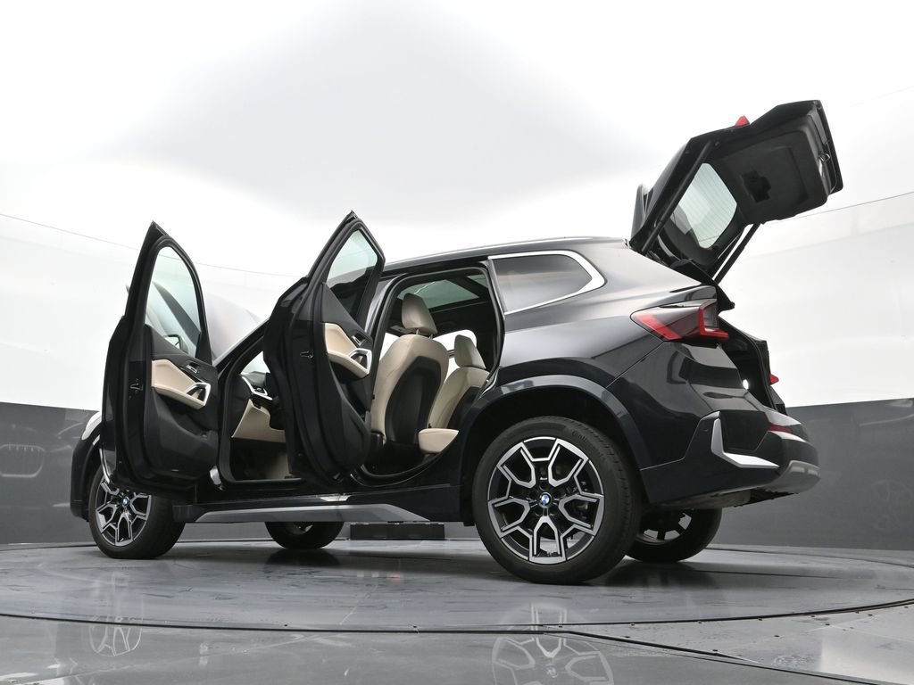 New 2025 BMW X1 xDrive28i w/ Technology Package image 42