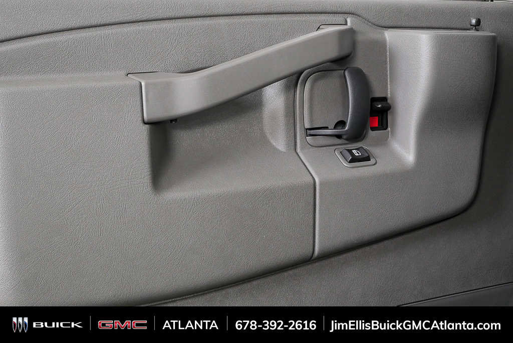 New 2025 GMC Savana 2500 w/ Driver Convenience Package RWD image 4