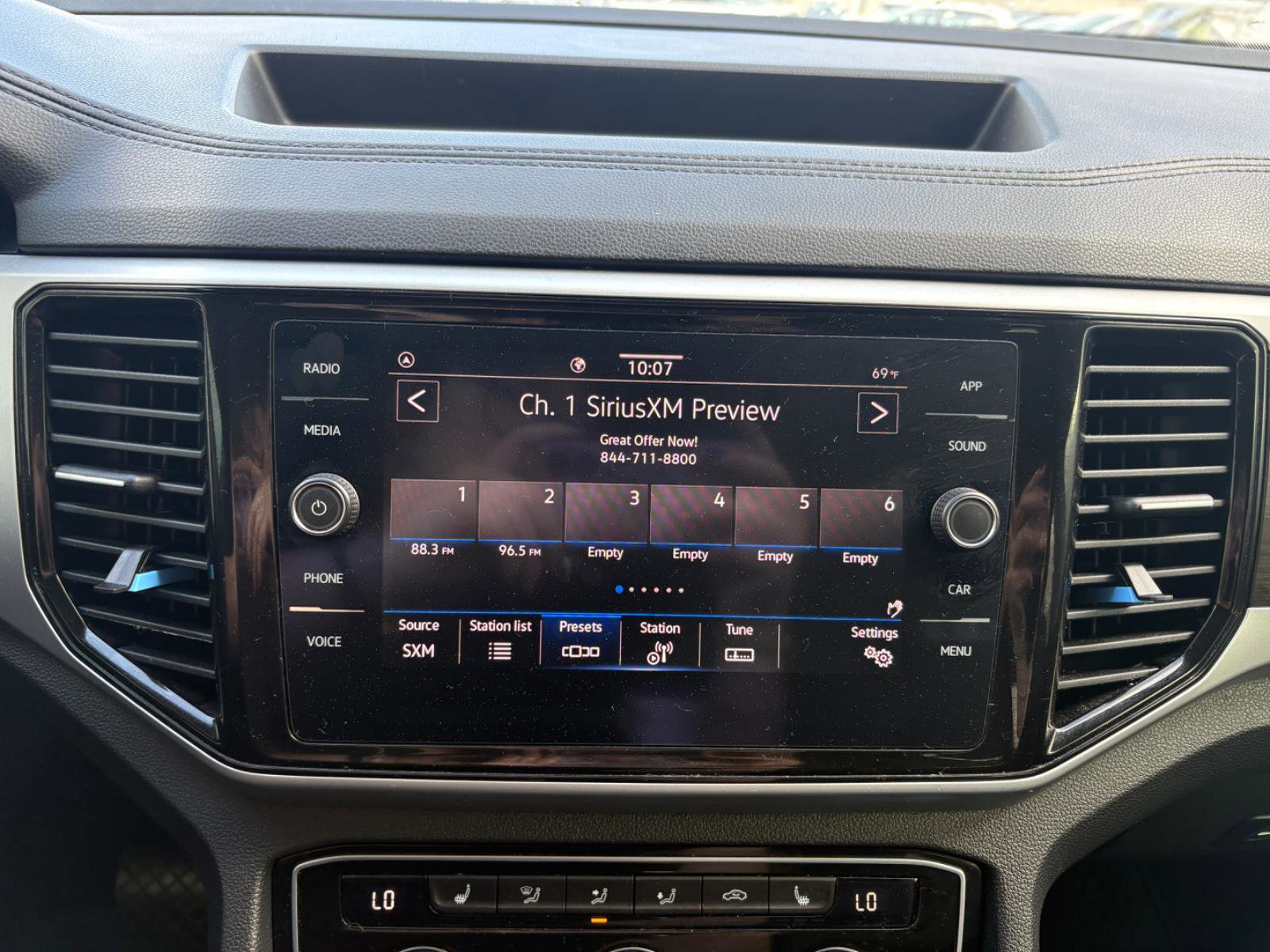 Used 2022 Volkswagen Atlas SE image 25