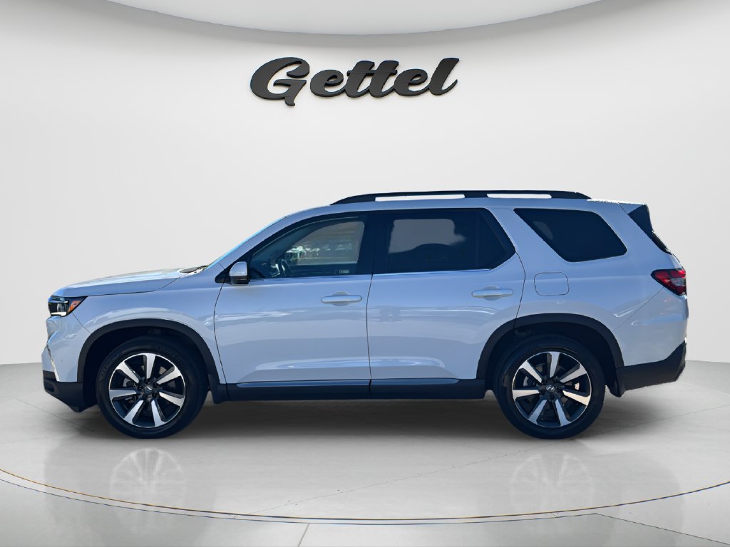 Used 2024 Honda Pilot Touring image 8