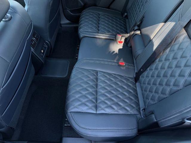 New 2026 Nissan Rogue Platinum AWD/4WD image 11