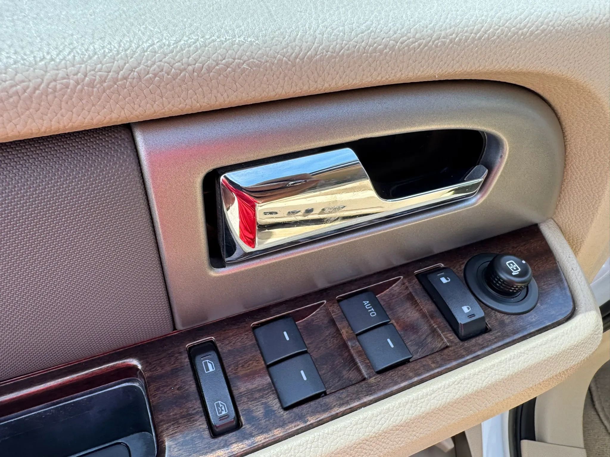 Used 2012 Ford Expedition XLT RWD image 36