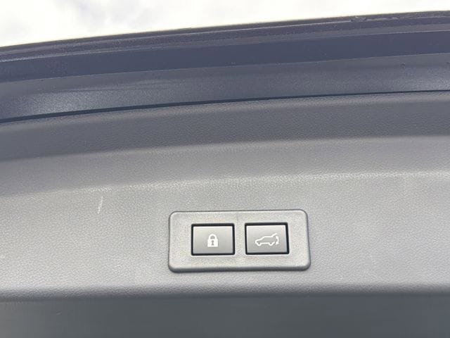New 2026 Subaru Ascent Limited AWD/4WD image 17