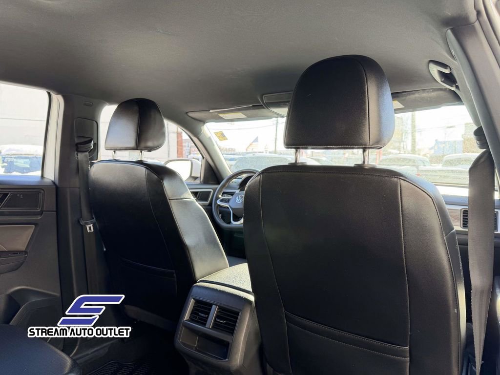Used 2022 Volkswagen Atlas Cross Sport SE image 18