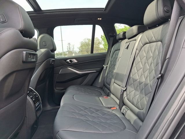 Used 2023 BMW X5 xDrive40i w/ Premium Package AWD/4WD image 10
