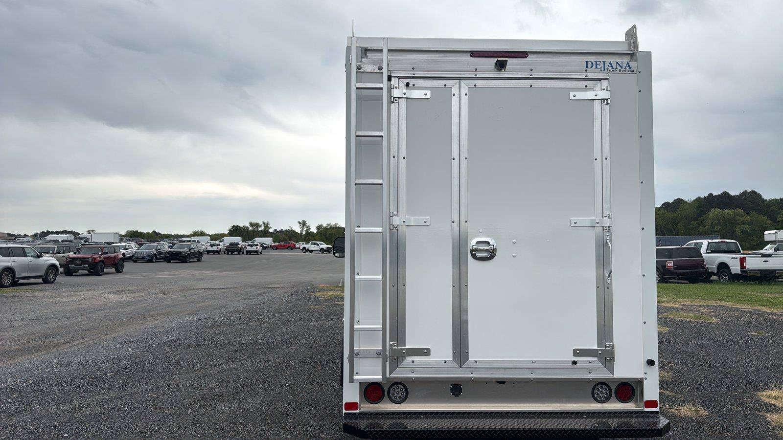 New 2027 Ford E-350 and Econoline 350 Super Duty w/ Power Equipment Group RWD image 21