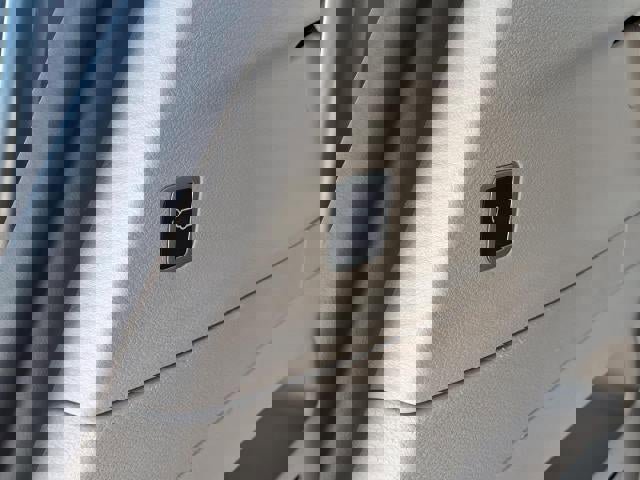 Used 2023 Chrysler Pacifica Touring-L image 20