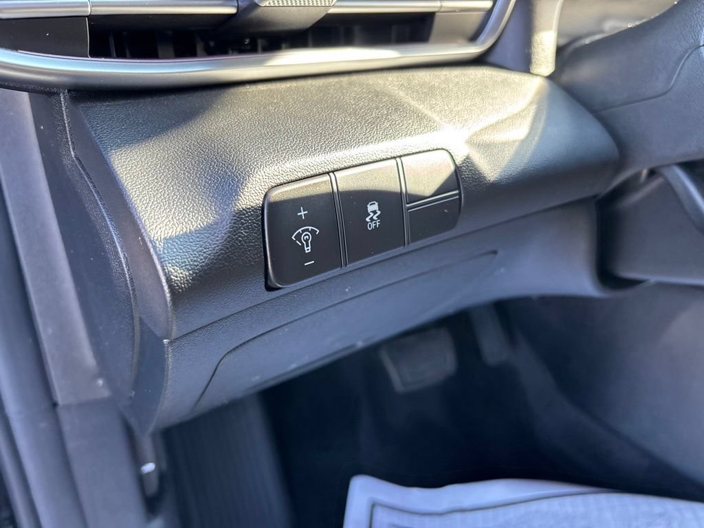 Certified 2024 Hyundai Elantra SEL FWD image 16