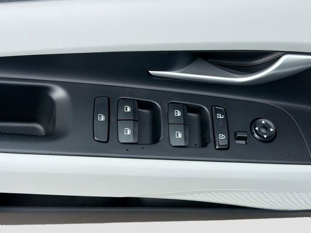 New 2026 Hyundai Elantra Limited image 18