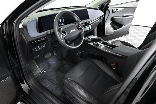 Certified 2022 Kia EV6 Wind image 17