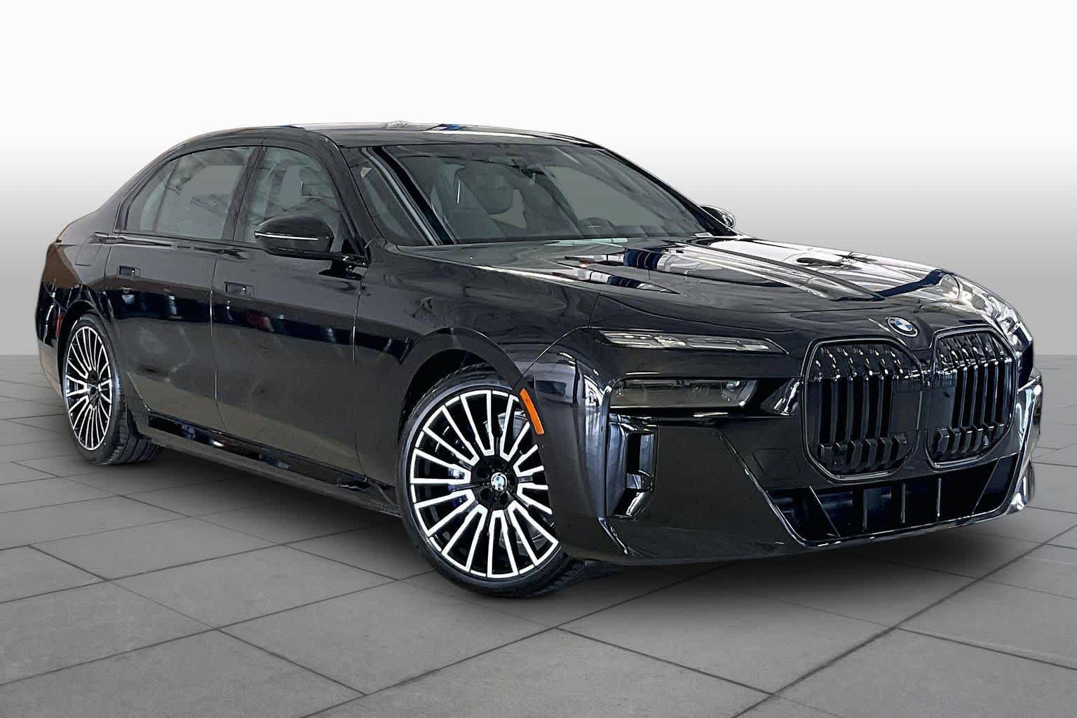 New 2026 BMW 750e xDrive w/ Executive Package AWD/4WD image 2
