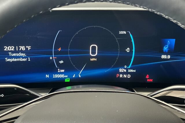 Certified 2024 Cadillac Lyriq Luxury AWD/4WD image 25