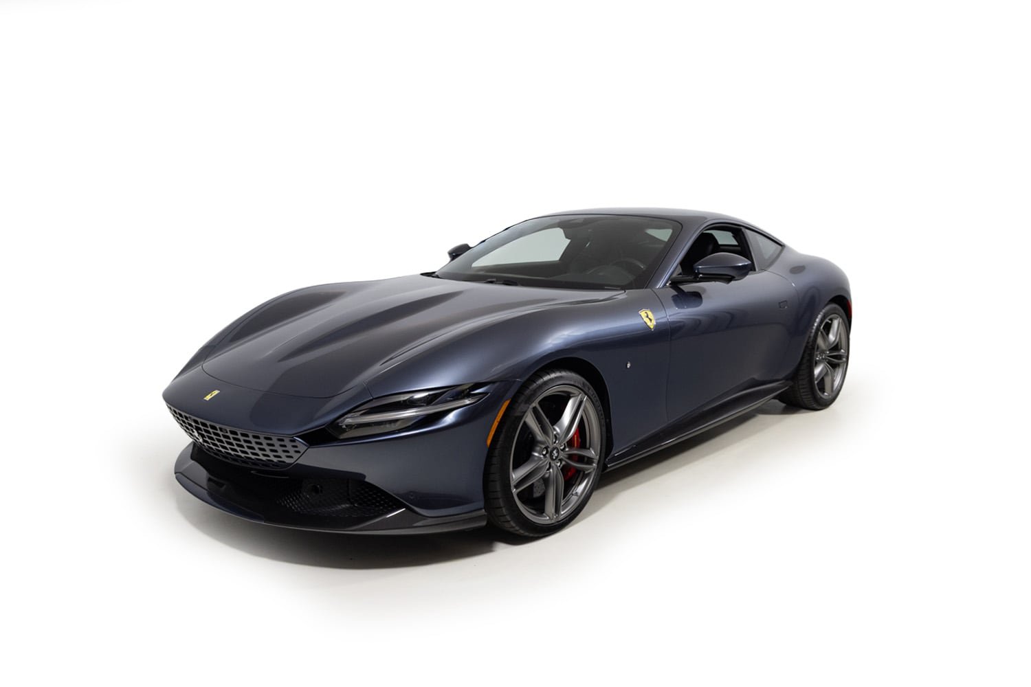 Used 2021 Ferrari Roma RWD image 2