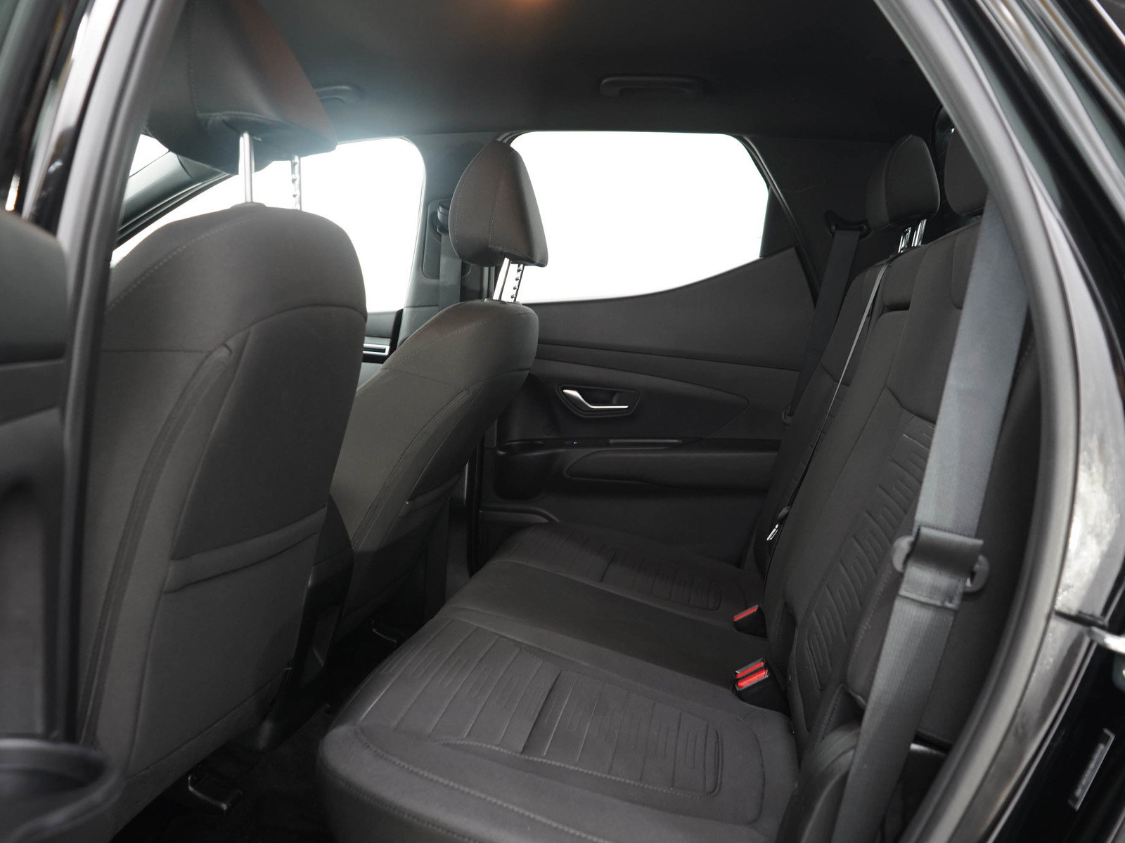 Used 2024 Hyundai Santa Cruz SE AWD/4WD image 15
