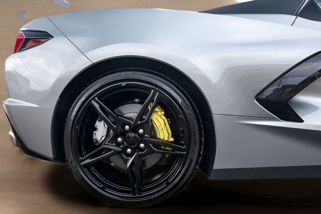 Used 2023 Chevrolet Corvette Stingray Premium Conv w/ Z51 Performance Package RWD image 9